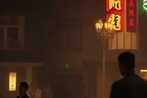 半岛密语剧集封面，海岸线旁的废弃观测站